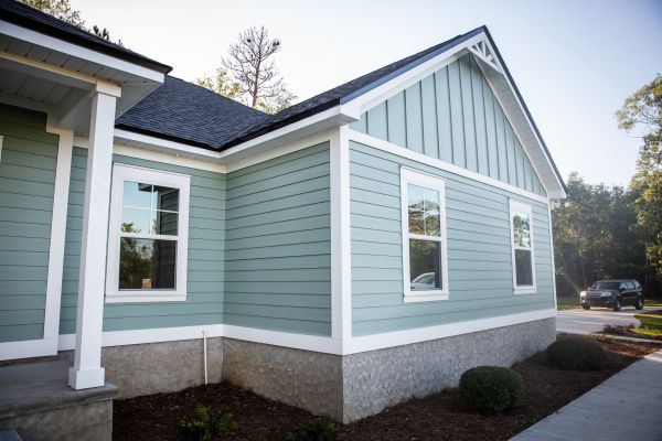 Damaged Siding Repair in Baytown