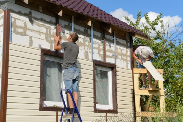 Cost of Handyman Siding Repair in Baytown