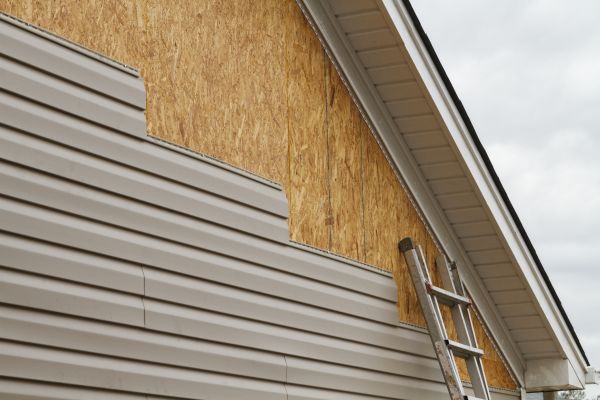 Loose Siding Replacement in Baytown