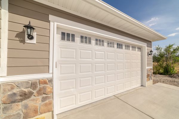 Garage Siding Repair in Baytown