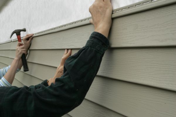 Insulated Siding Installation in Baytown