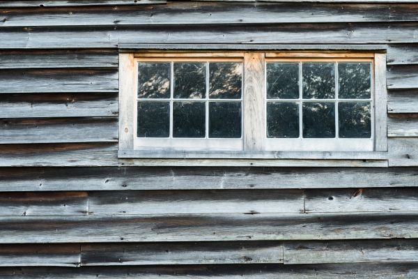 Barn Wood Siding Installation in Baytown