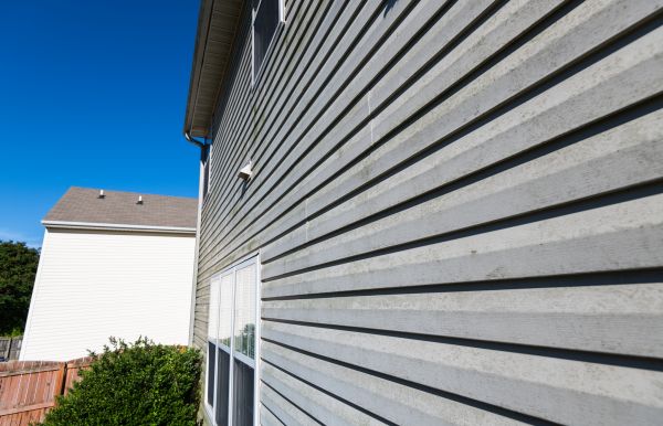 Vinyl Siding Panel Replacement in Baytown